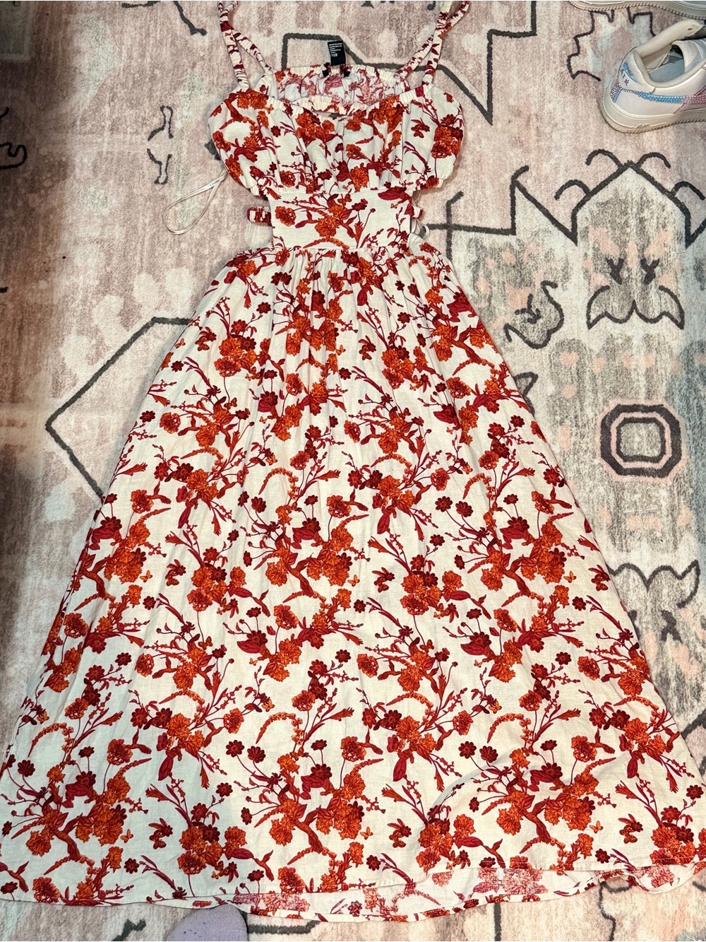 Women’s Floral Print Open Back Dress